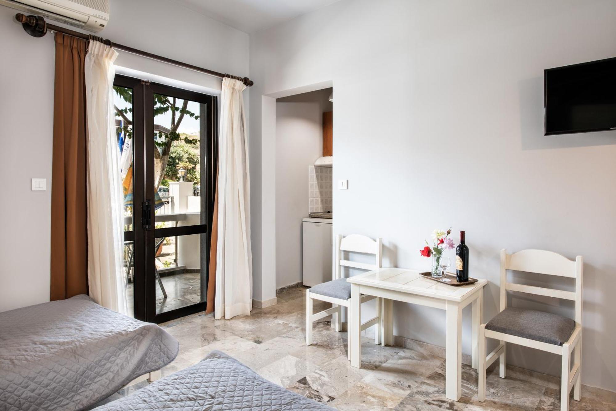 Lia Beachfront Apartments Σταλός Εξωτερικό φωτογραφία