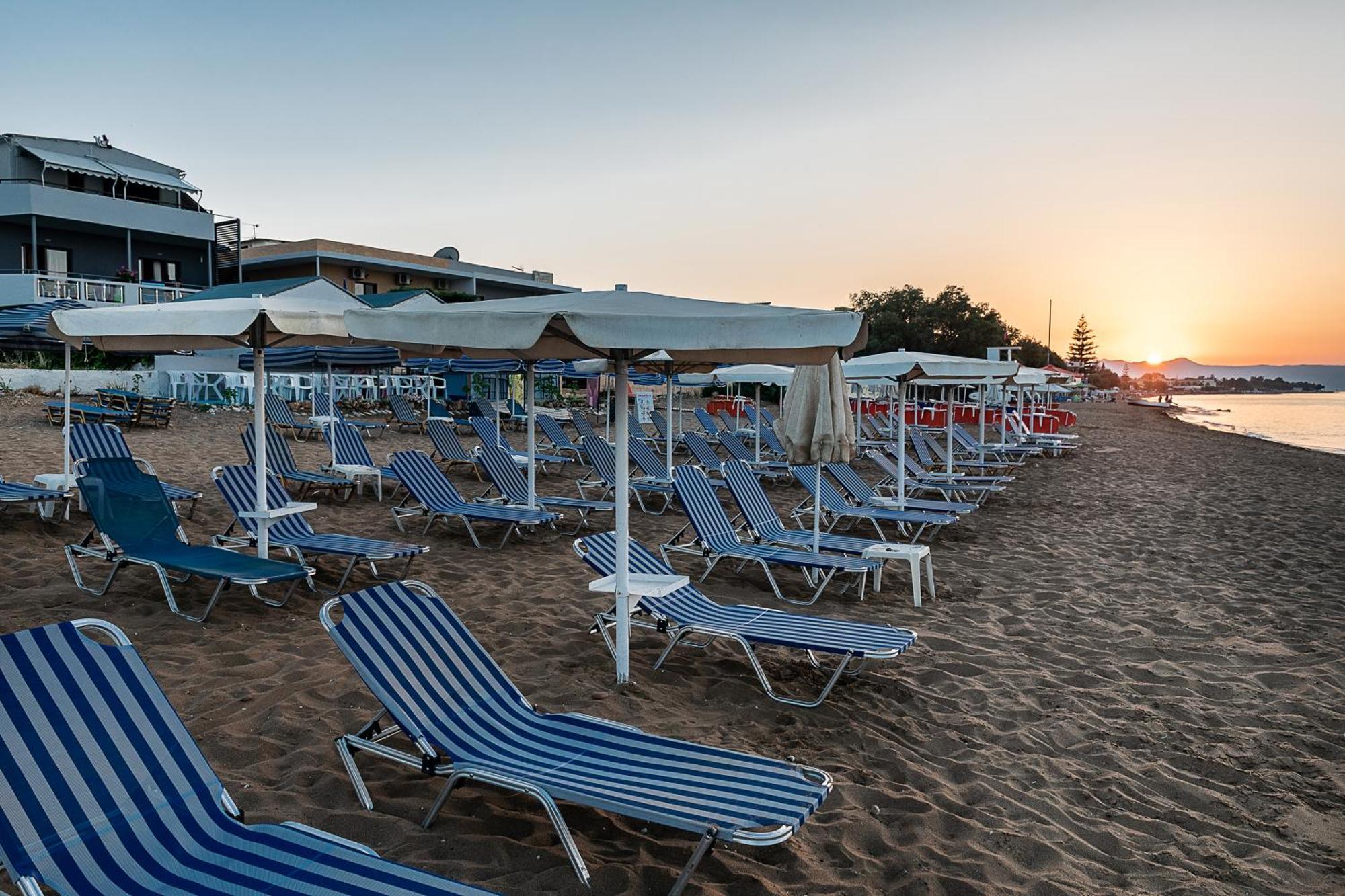Lia Beachfront Apartments Σταλός Εξωτερικό φωτογραφία