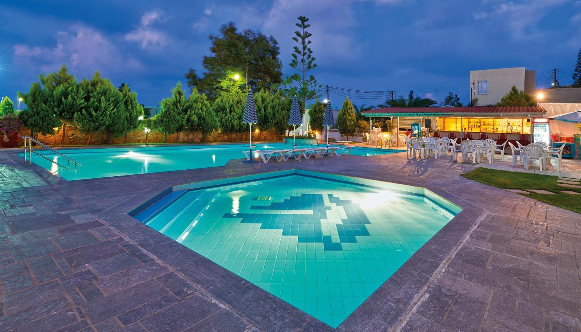 Lia Beachfront Apartments Σταλός Εξωτερικό φωτογραφία